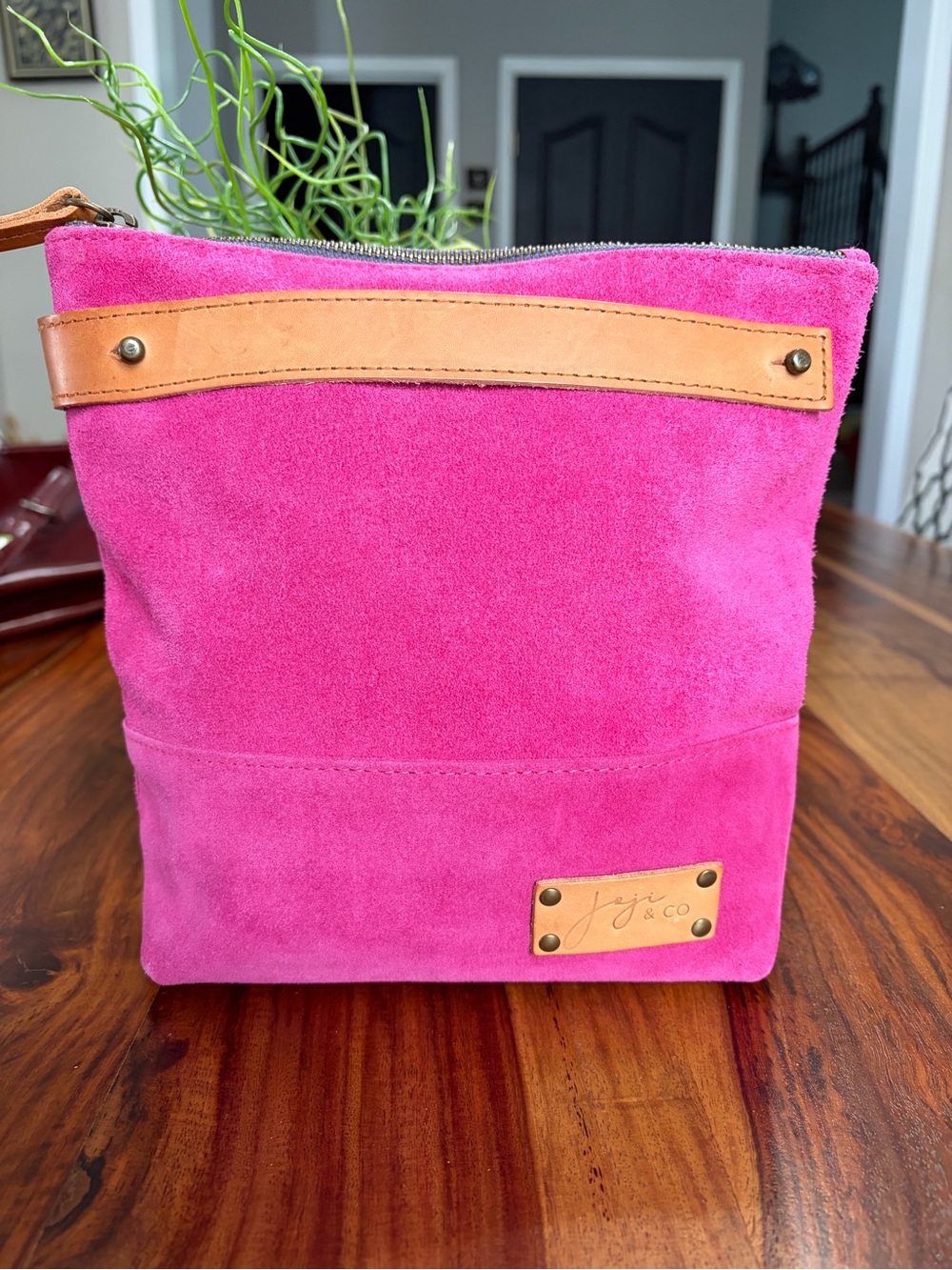 Joji &Co Hot Pink Suede knitting /project bag with Tan Trim